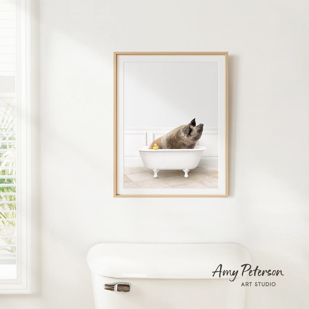 Hog in Modern Bath