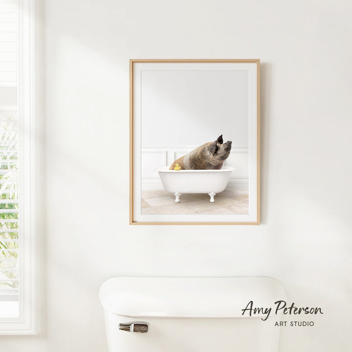 Hog in Modern Bath