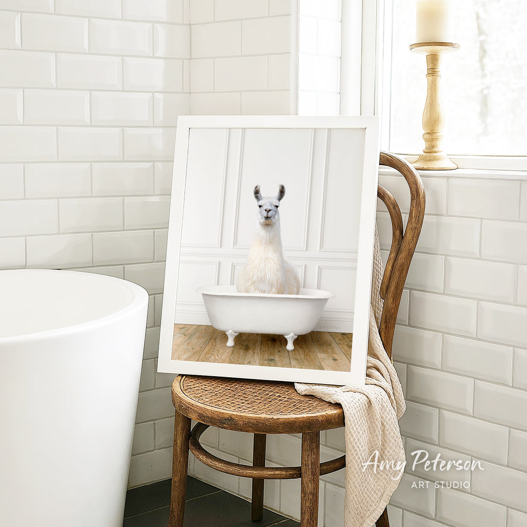 Llama in Traditional Panel Bath Style