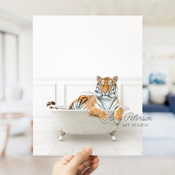 Tiger in Modern Neutral Bath