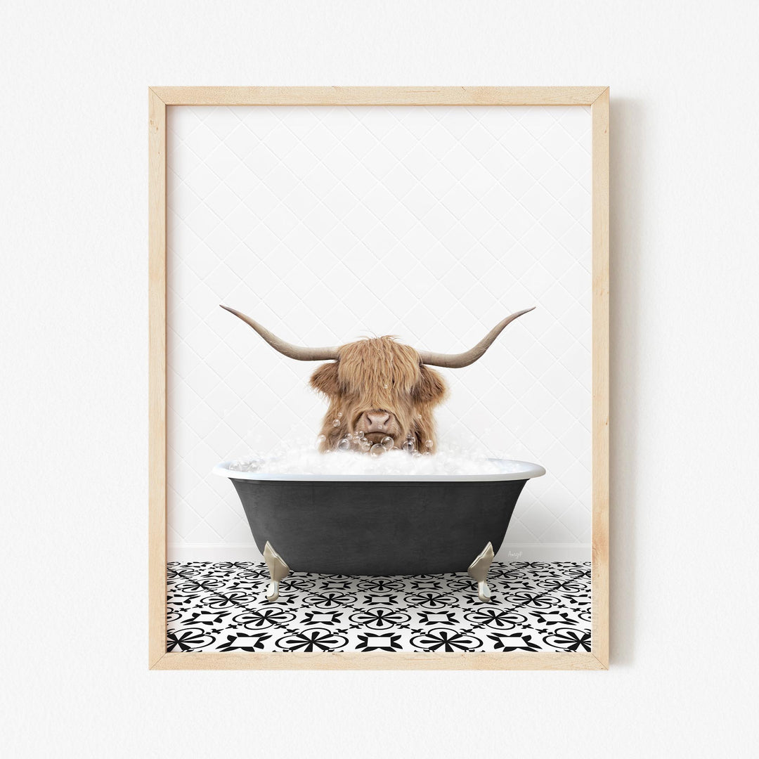 Highland Cow "Randall" in Stencil Black & White Bath