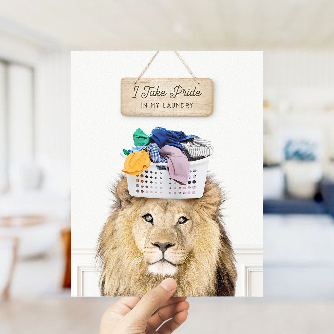 Lion Baskethead I Take Pride In My Laundry