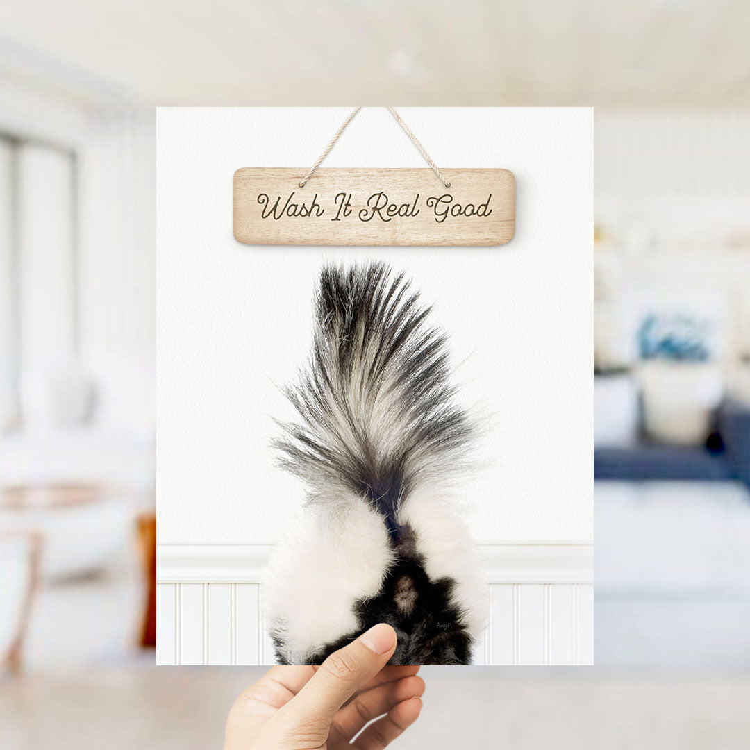 Skunk "Wash it real good" - Bathroom Cottage White