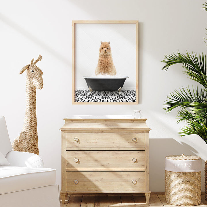 Alpaca in Stencil Black & White Bath
