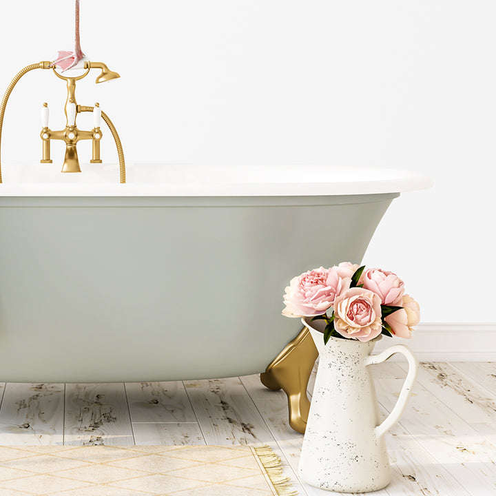 Flamingo in Cottage Bath