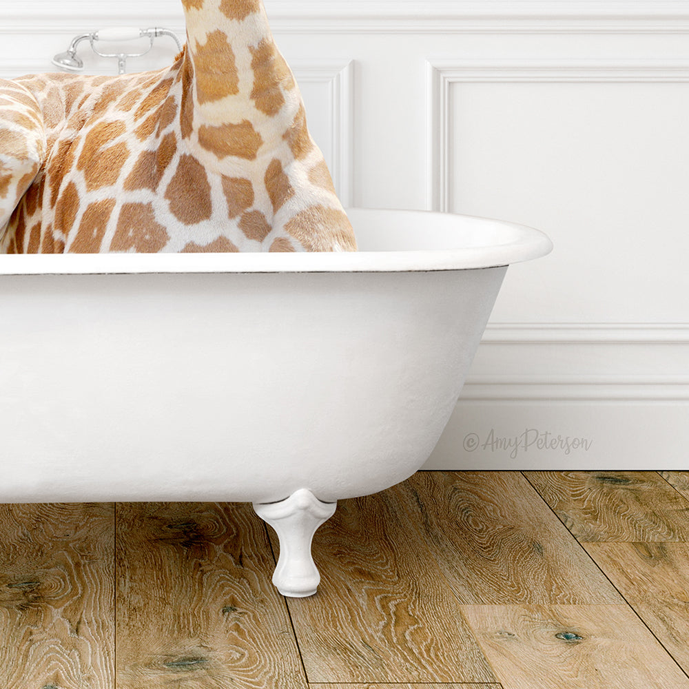 Giraffe in Traditional Panel Bath Style